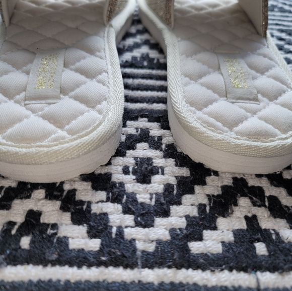 Michael Kors Sandals - Picture 5 of 6